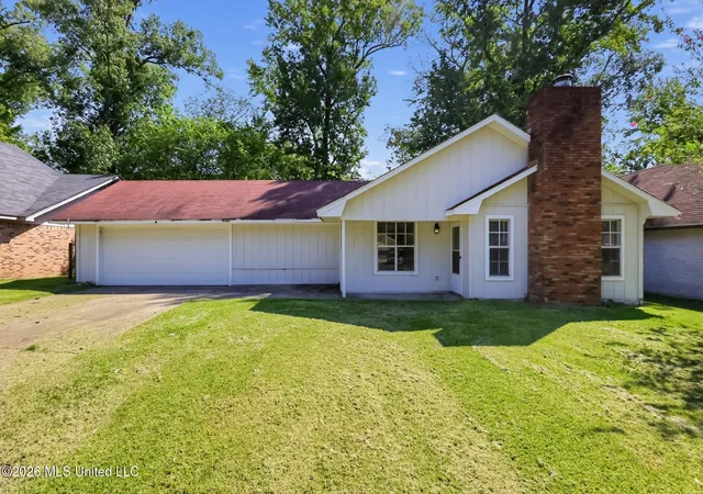Photo 2 of Single family home for sale at 1334 Whispering Oaks Cvs, Jackson, MS 39212 | MLS# 4163610 | Listing updated on 2026-10-20