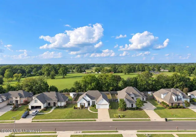 Photo 2 of Single family home for sale at 106 Sweetbriar Cir, Canton, MS 39046 | MLS# 4162851 | Listing updated on 2026-09-30
