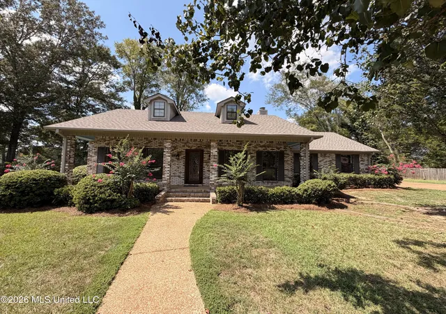 Photo 1 of Sale Pending at 16 Fawn Grv, Jackson, MS 39212 | MLS# 4162809 | Listing updated on 2026-10-02
