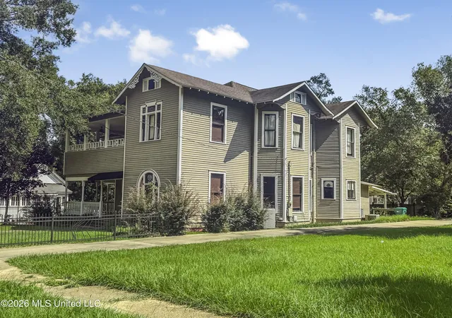 Photo 3 of Single family home for sale at 311 W Michigan Ave, Mc Comb, MS 39648 | MLS# 4163070 | Listing updated on 2026-09-21
