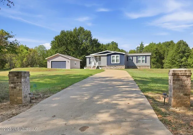 Photo 3 of Manufactured home for sale at 2089 Stump Brg Rd, Camden, MS 39045 | MLS# 4162863 | Listing updated on 2026-09-18