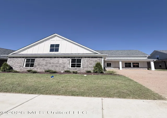 Photo 1 of Single family home for sale at 6056 Hickory Point Dr, Walls, MS 38680 | MLS# 4165108 | Listing updated on 2026-10-12