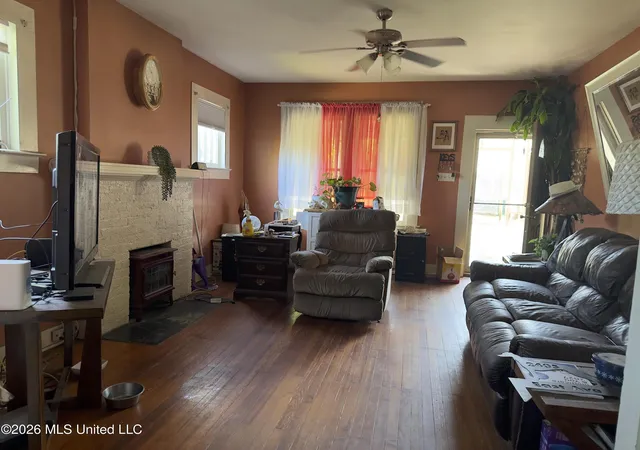 Photo 3 of Single family home for sale at 2405 East Ave, Gulfport, MS 39501 | MLS# 4162842 | Listing updated on 2026-10-06