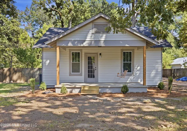 Photo 2 of Single family home for sale at 108 Camille St, Senatobia, MS 38668 | MLS# 4162982 | Listing updated on 2026-10-13