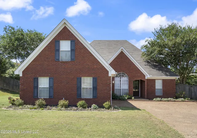 Photo 1 of Single family home for sale at 1213 Pontotoc St, Hernando, MS 38632 | MLS# 4162948 | Listing updated on 2026-10-07