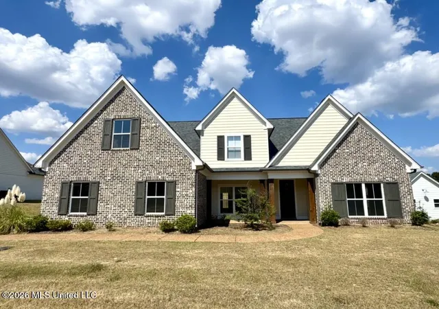 Photo 1 of Single family home for sale at 2484 Saint Ives Ln, Hernando, MS 38632 | MLS# 4162833 | Listing updated on 2026-09-18