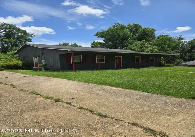 Photo 3 of Single family home for sale at 266 Sundown Trl, Jackson, MS 39212 | MLS# 4162978 | Listing updated on 2026-09-19