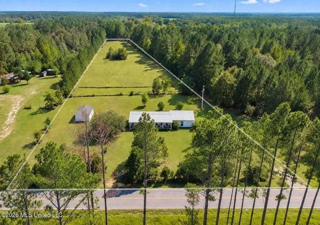 Photo 2 of Sale Pending at 141 Wayne Lee Rd, Lucedale, MS 39452 | MLS# 4162907 | Listing updated on 2026-10-01