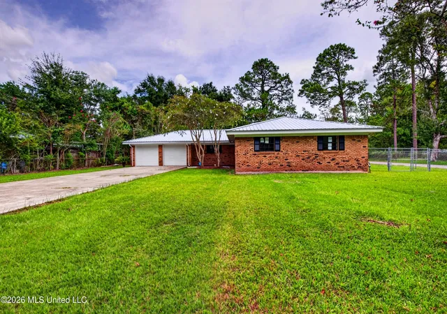 Photo 1 of Single family home for sale at 3000 55th Avenue, Gulfport, MS 39501 | MLS# 4162975 | Listing updated on 2026-10-13