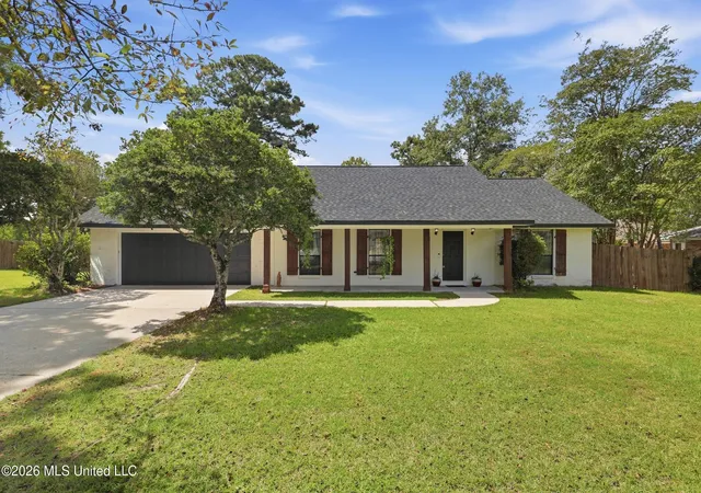 Photo 2 of Single family home for sale at 5428 E Diamondhead Dr, Diamondhead, MS 39525 | MLS# 4162894 | Listing updated on 2026-10-18