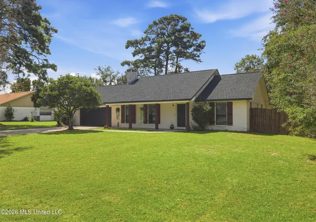Photo 4 of Sale Pending at 5428 Diamondhead Dr E, Diamondhead, MS 39525 | MLS# 4162894 | Listing updated on 2026-10-22