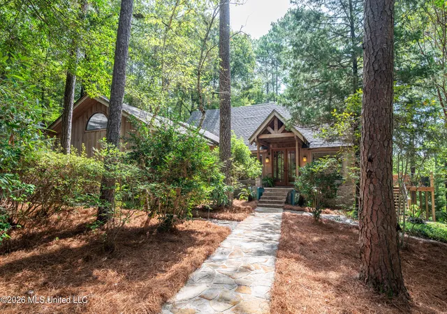 Photo 2 of Single family home for sale at 290 Hickory Hills Loop, Purvis, MS 39475 | MLS# 4162926 | Listing updated on 2026-09-25