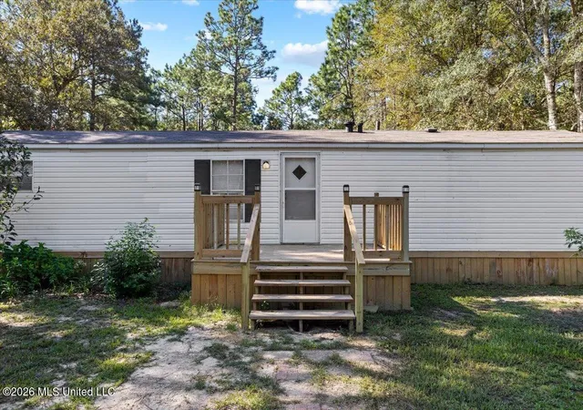 Photo 3 of Manufactured home for sale at 28 Herrington, Wiggins, MS 39577 | MLS# 4162980 | Listing updated on 2026-10-01