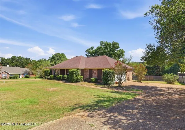 Photo 3 of Single family home for sale at 4263 Glennoak Cir, Byram, MS 39272 | MLS# 4163469 | Listing updated on 2026-09-24