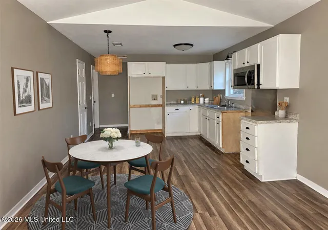 Photo 2 of Single family home for sale at 2213 Little St, Pascagoula, MS 39567 | MLS# 4162950 | Listing updated on 2026-09-28