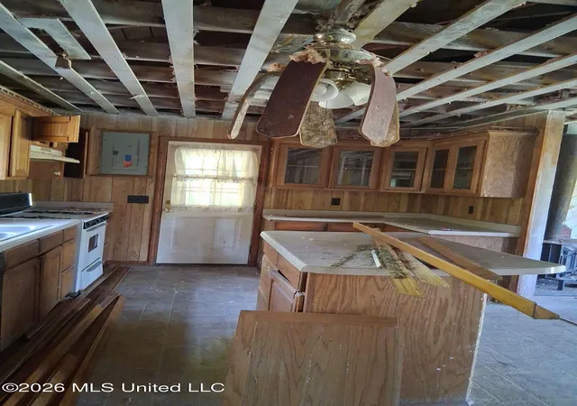 Photo 2 of Single family home for sale at 1610 Moonmist Dr, Yazoo City, MS 39194 | MLS# 4162937 | Listing updated on 2026-10-14