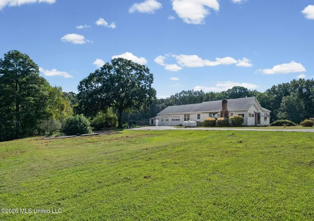 Photo 3 of Sale Pending at 5126 Smith Rd, Coldwater, MS 38618 | MLS# 4162986 | Listing updated on 2026-09-24