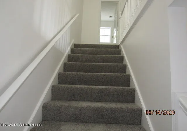 Photo 3 of Sale Pending at 1501 Jamestown Way, Jackson, MS 39211 | MLS# 4162963 | Listing updated on 2026-10-01