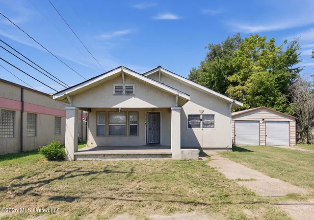 Photo 1 of Single family home for sale at 135 Alma St, Tutwiler, MS 38963 | MLS# 4162965 | Listing updated on 2026-10-13