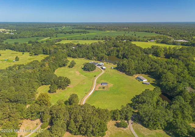 Photo 2 of Single family home for sale at 88 W Virgil Lewis Rd, Carriere, MS 39426 | MLS# 4162989 | Listing updated on 2026-10-03