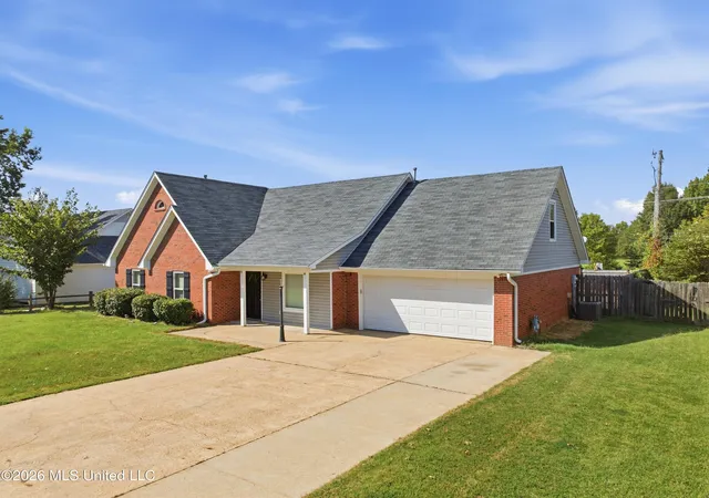 Photo 2 of Single family home for sale at 10530 Loblolly St, Olive Branch, MS 38654 | MLS# 4162972 | Listing updated on 2026-10-15