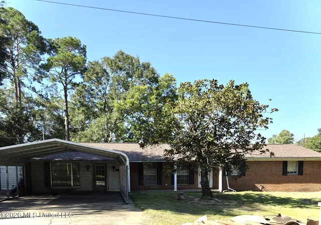 Photo 1 of Single family home for sale at 2033 Harold St, Laurel, MS 39440 | MLS# 4162973 | Listing updated on 2026-10-23