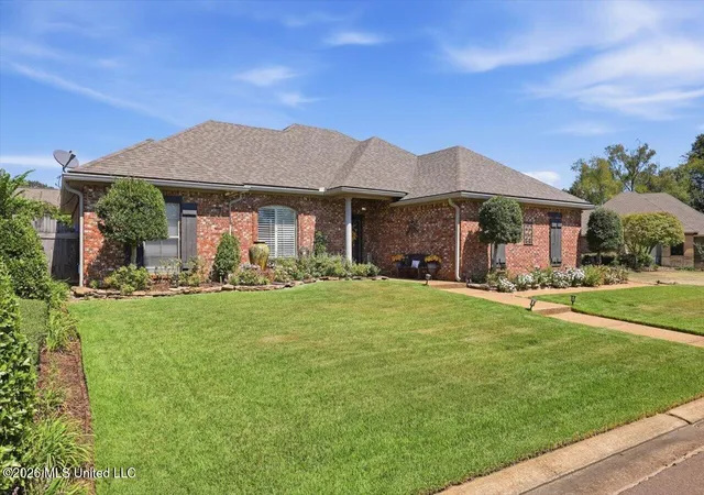 Photo 2 of Single family home for sale at 109 Carlyle Dr, Brandon, MS 39042 | MLS# 4163020 | Listing updated on 2026-10-02