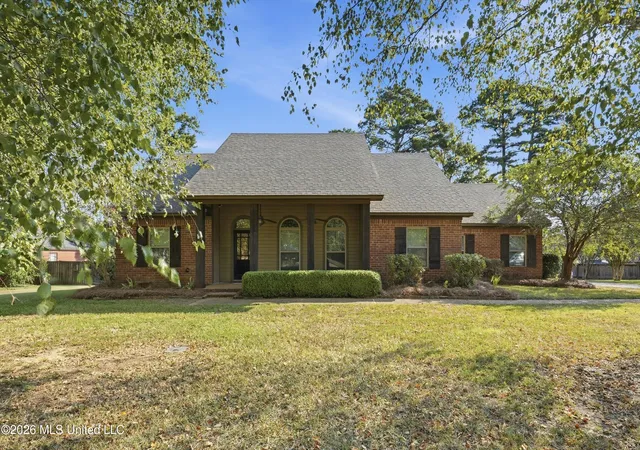 Photo 1 of Sale Pending at 212 Deerfield Clb Dr, Canton, MS 39046 | MLS# 4163375 | Listing updated on 2026-09-28