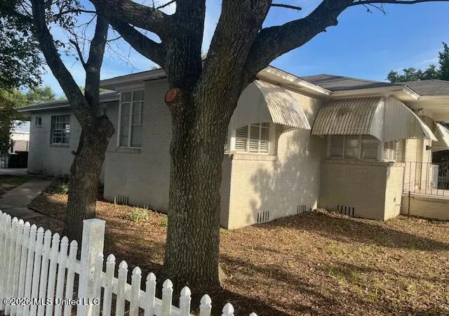 Photo 2 of Single family home for sale at 312 Porter Ave, Biloxi, MS 39530 | MLS# 4163084 | Listing updated on 2026-09-21