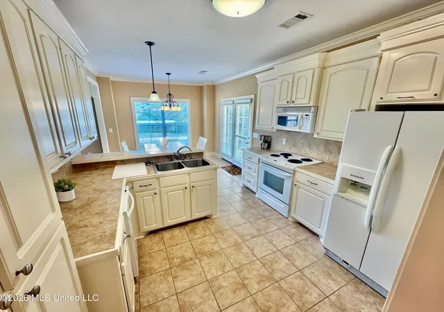 Photo 2 of Sale Pending at 307 Springhill Point, Brandon, MS 39047 | MLS# 4163060 | Listing updated on 2026-10-16