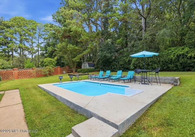 Photo 2 of Single family home for sale at 64 Saint Andrews Pl, Jackson, MS 39211 | MLS# 4163068 | Listing updated on 2026-09-21