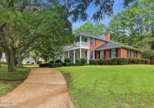 Photo 3 of Single family home for sale at 64 Saint Andrews Pl, Jackson, MS 39211 | MLS# 4163068 | Listing updated on 2026-09-21