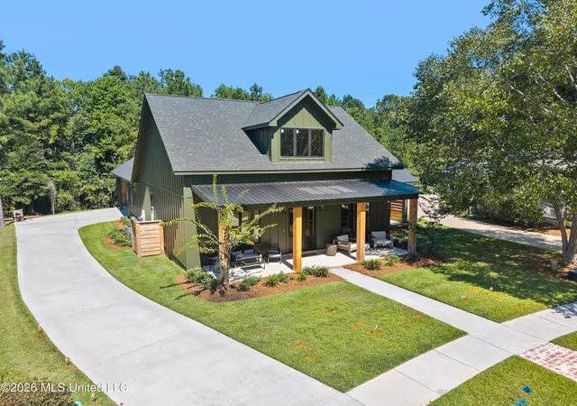 Photo 3 of Sale Pending at 30 May Apple Ave, Hattiesburg, MS 39402 | MLS# 4163355 | Listing updated on 2026-10-16
