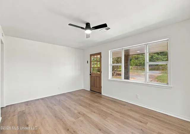 Photo 3 of Sale Pending at 1493 Mount Sinai Rd, Byhalia, MS 38611 | MLS# 4164147 | Listing updated on 2026-10-03