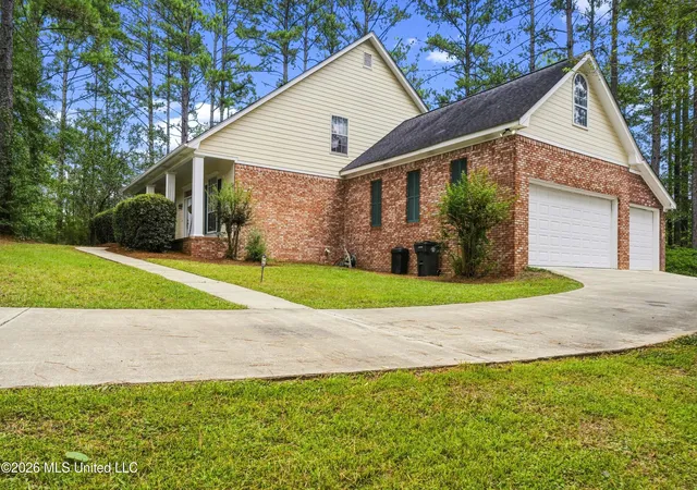 Photo 3 of Single family home for sale at 53 S Wind Ridge Loop, Purvis, MS 39475 | MLS# 4163131 | Listing updated on 2026-10-07