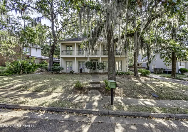 Photo 2 of Single family home for sale at 30 Moss Forest Cir, Jackson, MS 39211 | MLS# 4163150 | Listing updated on 2026-10-06