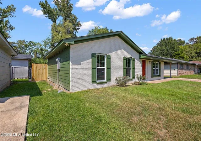 Photo 1 of Sale Pending at 6567 George Washington Dr, Jackson, MS 39213 | MLS# 4163294 | Listing updated on 2026-09-25