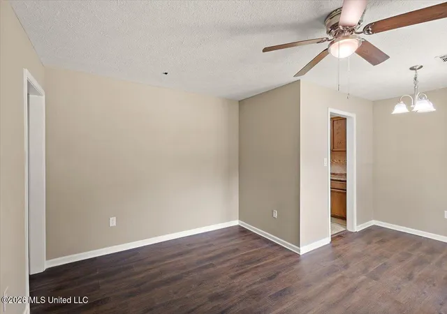 Photo 3 of Sale Pending at 6567 George Washington Dr, Jackson, MS 39213 | MLS# 4163294 | Listing updated on 2026-09-25