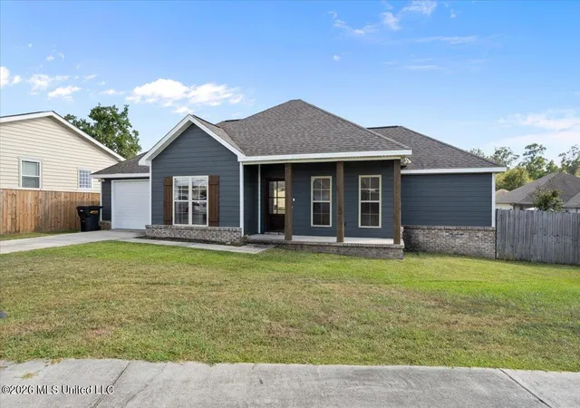 Photo 2 of Sale Pending at 25 Fox Glove, Hattiesburg, MS 39402 | MLS# 4164522 | Listing updated on 2026-10-13