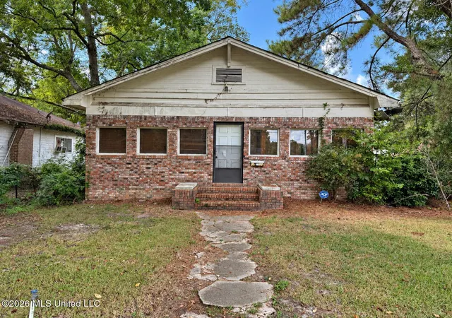 Single family home for sale at 1834 N 3rd Avenue, Laurel, MS 39440 | MLS# 4163808
