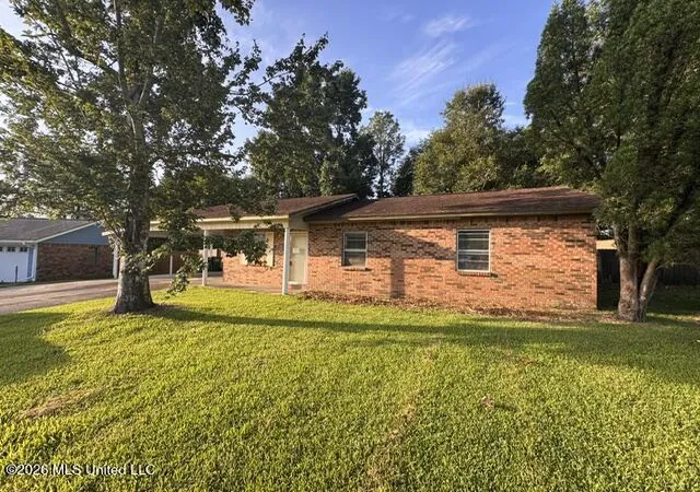 Photo 1 of Sale Pending at 12 Wheaton Cvs, Gulfport, MS 39503 | MLS# 4163153 | Listing updated on 2026-09-30