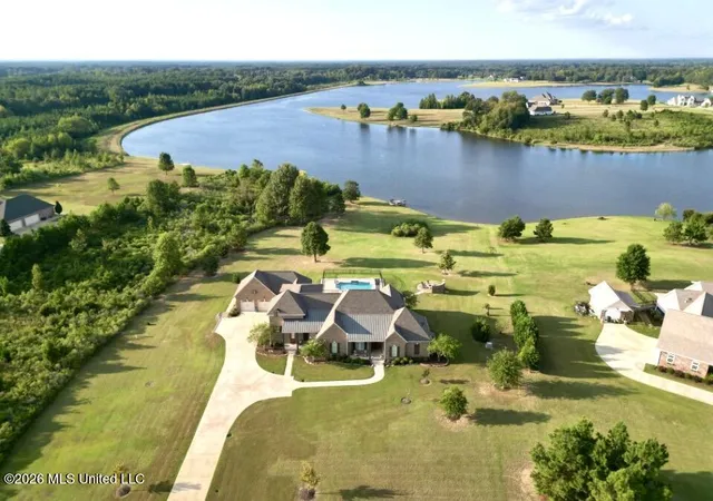 Photo 1 of Single family home for sale at 129 Churchill Pl, Madison, MS 39110 | MLS# 4163181 | Listing updated on 2026-09-25