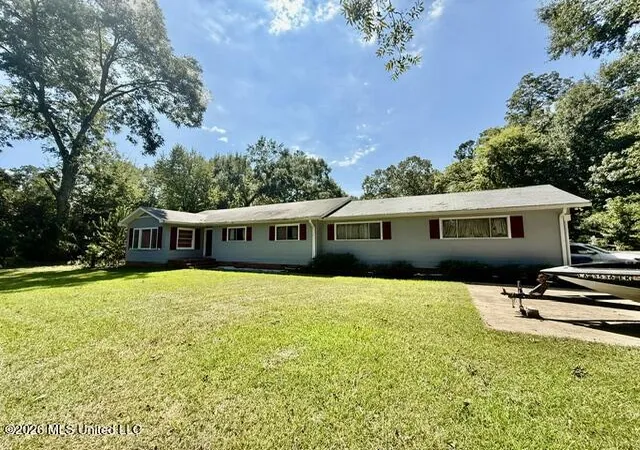 Photo 1 of Single family home for sale at 103 S Hurricane Rd, Natchez, MS 39120 | MLS# 4163287 | Listing updated on 2026-09-23