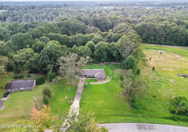 Photo 2 of Single family home for sale at 265 Old Hwy 11, Lumberton, MS 39455 | MLS# 4163299 | Listing updated on 2026-10-08
