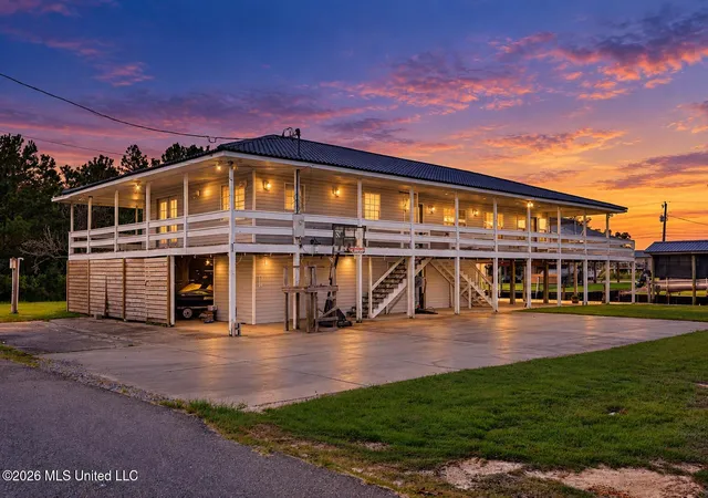 Photo 2 of Single family home for sale at 10017 Mississippi St, Bay Saint Louis, MS 39520 | MLS# 4163384 | Listing updated on 2026-09-23