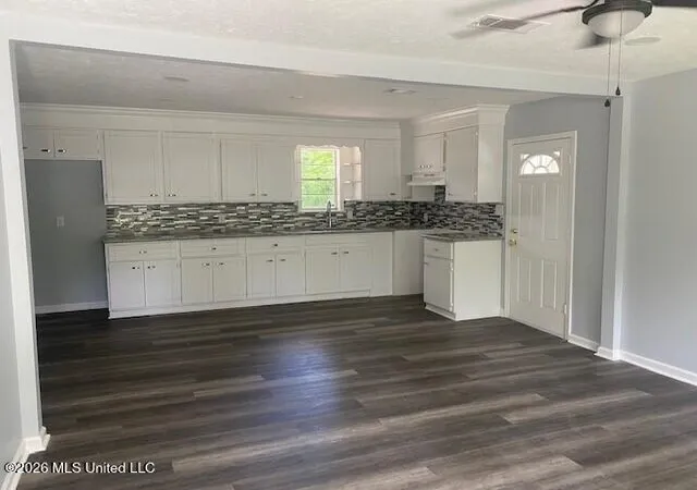 Photo 3 of Single family home for sale at 1018 Maria Dr, Jackson, MS 39204 | MLS# 4163300 | Listing updated on 2026-09-23