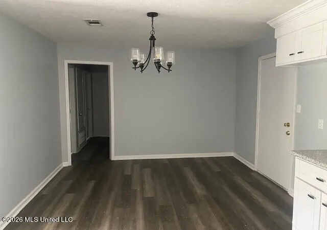 Photo 4 of Single family home for sale at 1018 Maria Dr, Jackson, MS 39204 | MLS# 4163300 | Listing updated on 2026-09-23