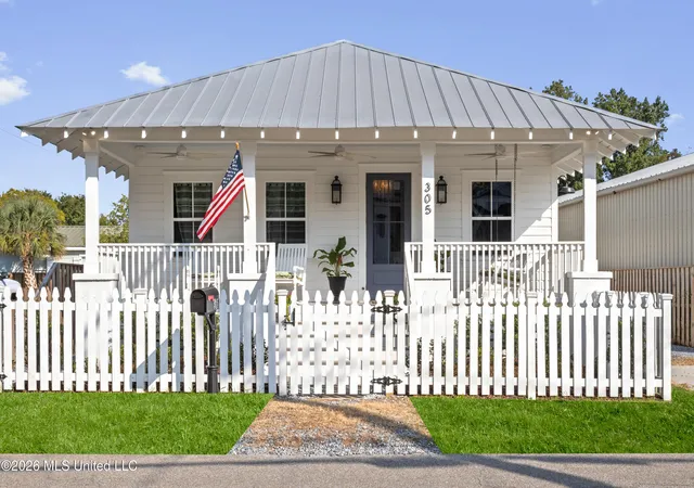 Photo 1 of Sale Pending at 305 3rd Street, Bay Saint Louis, MS 39520 | MLS# 4163233 | Listing updated on 2026-10-04