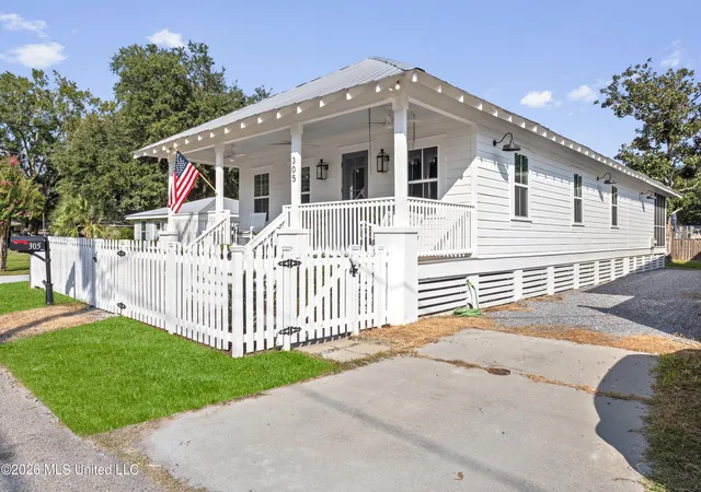 Photo 3 of Sale Pending at 305 3rd Street, Bay Saint Louis, MS 39520 | MLS# 4163233 | Listing updated on 2026-10-04