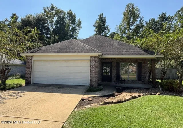 Photo 1 of Single family home for sale at 124 Fox Run Dr, Mc Comb, MS 39648 | MLS# 4163271 | Listing updated on 2026-09-23